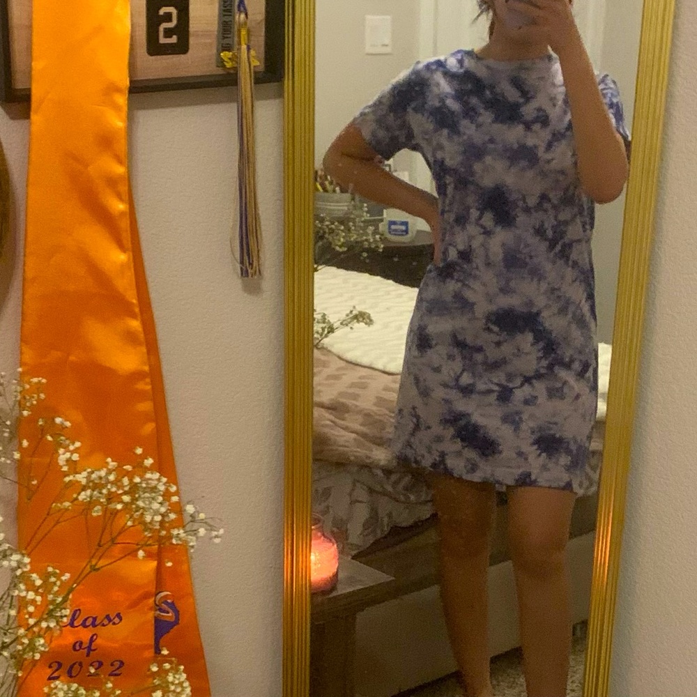 Women’s Ti-DIY Summer Dress. Between Midi and Mini